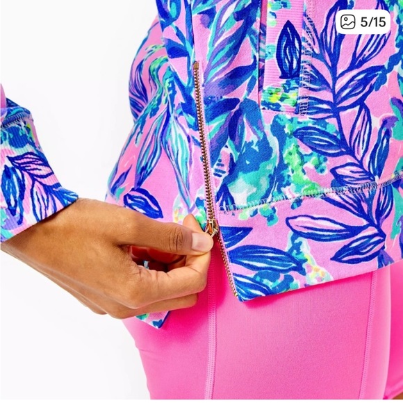 Lilly Pulitzer Luxletic Beach Comber Pullover XS - Picture 4 of 13